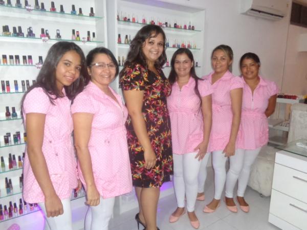 Amei!! Esmalteria é inaugurada em Floriano