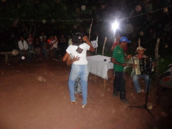  Associa&ccedil;&atilde;o Floriano Show realizou 13&ordf; festa das M&atilde;es na localidade Santa Tereza.(Imagem:FlorianoNews)