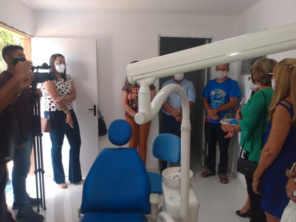Entrega do consult&oacute;rio(Imagem:FlorianoNews)