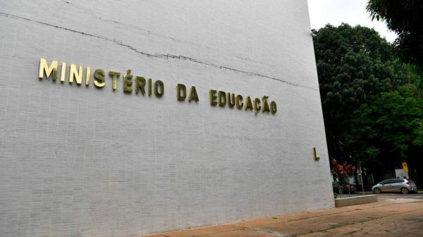 Após denúncia, MEC diz que vai liberar orçamento de universidades