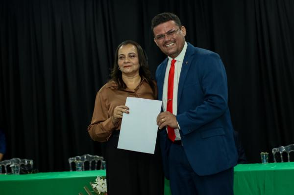 Poder Legislativo de Floriano prestigia solenidade de posse de concursados da PMF(Imagem:CMF)