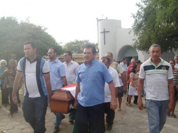 Enterrado em Floriano corpo de Frei Vicente Cardone
