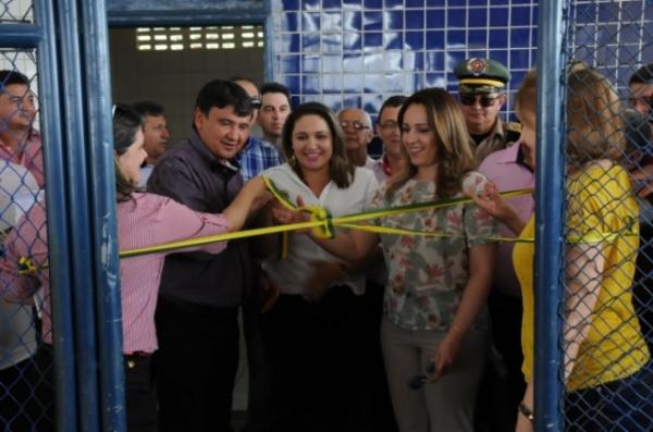 Inaugura&ccedil;&atilde;o de gin&aacute;sio em Batalha(Imagem:Francisco Leal)