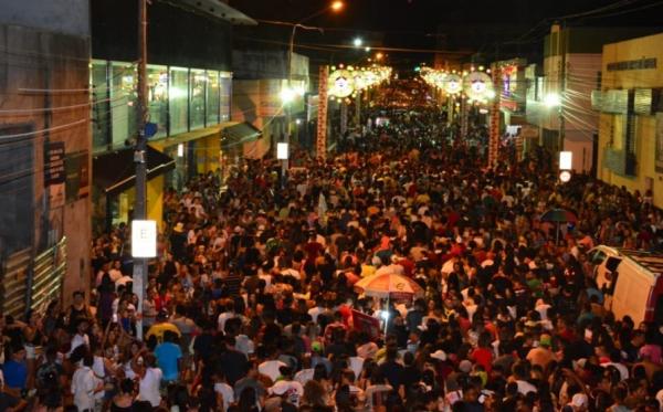 "Arrastão" agita 35 mil pessoas no sábado de Carnaval em Floriano, confirma Polícia Militar