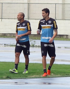 Crise aumenta: Bota rescinde com Sheik, Bolívar, Julio Cesar e Edilson