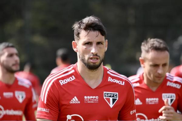  Calleri em treino do S&atilde;o Paulo.(Imagem:Divulga&ccedil;&atilde;o )