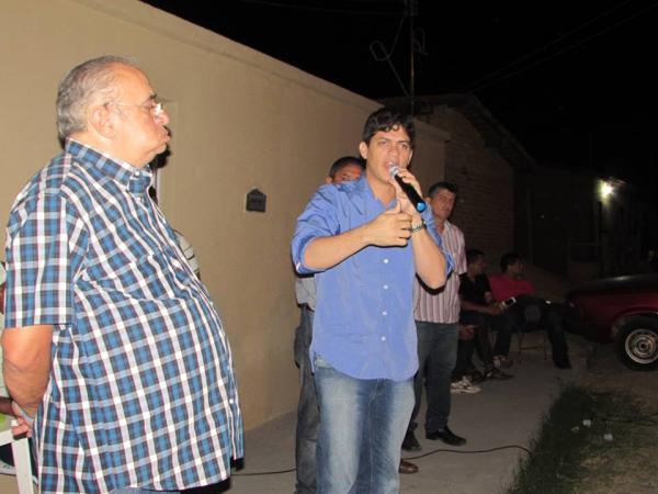 En&eacute;as Maia e Her&aacute;clito Fortes se re&uacute;nem com lideran&ccedil;as em Floriano.(Imagem:Jaquelina Nascimento)