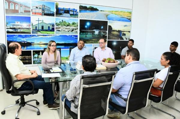 Prefeitura de Floriano autoriza novos investimentos em infraestrutura e saúde(Imagem:Secom)
