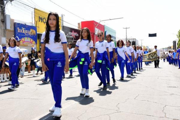 Desfile de 7 de Setembro reúne escolas e instituições e celebra os 204 anos da Independência do Brasil em Floriano.(Imagem:Secom)