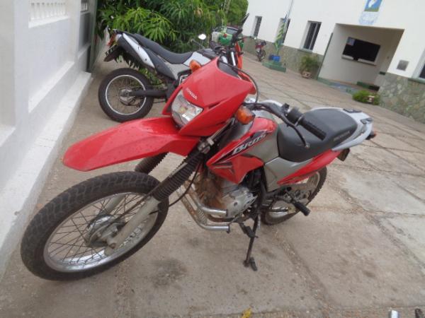 PM recupera em Floriano moto roubada em Barão de Grajaú