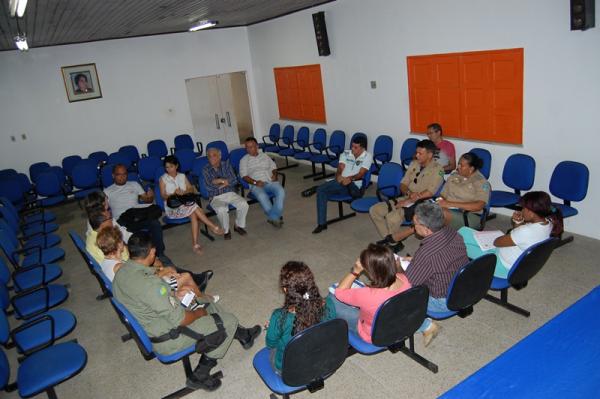 Reunião discutiu a programação da Semana da Pátria.(Imagem:Assessoria de Comunicação)