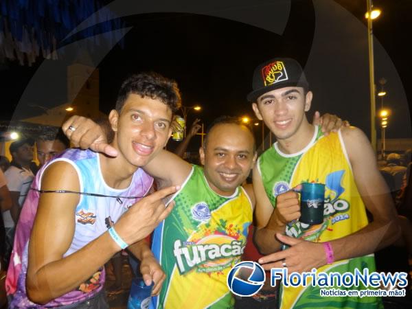 Fl&aacute;vio Maranh&atilde;o e Os Meninos de Bar&atilde;o animaram os foli&otilde;es no segundo dia de carnaval em Bar&atilde;o de Graja&uacute;.(Imagem:FlorianoNews)