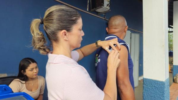Prefeitura de Floriano intensifica combate à dengue com vacinação de motoristas e ações de conscientização(Imagem:Secom)