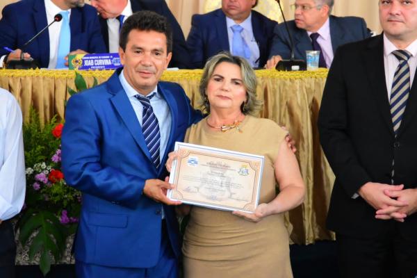 Sess&atilde;o Solene concede t&iacute;tulos de cidadania em homenagem aos 126 anos de Floriano(Imagem:CMF)