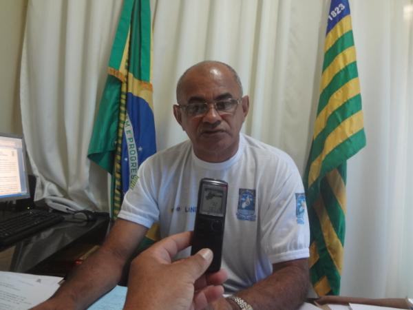 Homem tenta matar mãe e cunhado a tiros e é preso