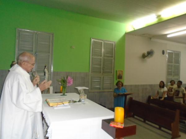 Fiéis se preparam para festejos de Santo Antônio em Floriano