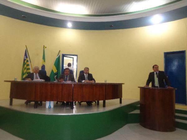 Aprovação de Projeto altera Lei que dispõe sobre padronização de motocicletas em Floriano