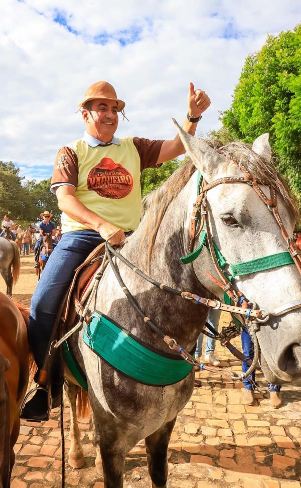 Ciro Nogueira destaca investimentos na sa&uacute;de e recebe apoio popular em agenda pelo interior do Piau&iacute;(Imagem:Ascom)
