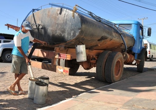 Piauí vai criar serviço para aferição da capacidade dos tanques de carros-pipa