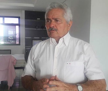 Elmano intensifica conversas com aliados para fechar chapa majoritária