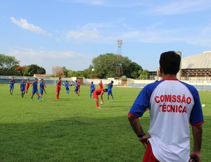 Danilo Queiroz lamenta eliminação, mas exalta jovem elenco do Barras