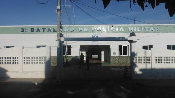 Pol&iacute;cia Militar de Floriano &eacute; beneficiada com duas novas viaturas.(Imagem:FlorianoNews)