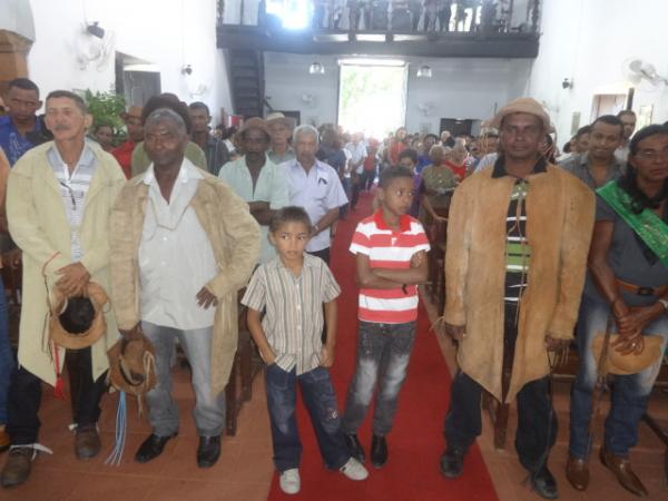 Cavalgada e Missa do Vaqueiro movimentam festejos de Santo Ant&ocirc;nio em Jerumenha.(Imagem:FlorianoNews)
