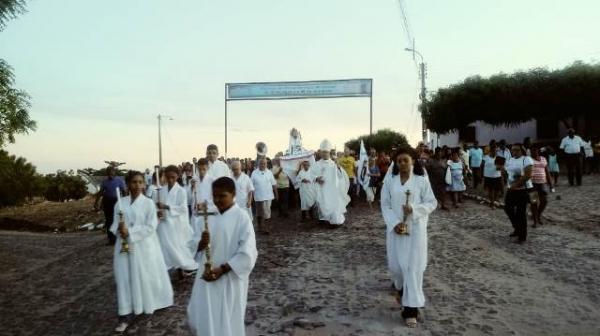 Procissão e missa campal encerram os festejos de Nossa Senhora de Nazaré.(Imagem:FlorianoNews)
