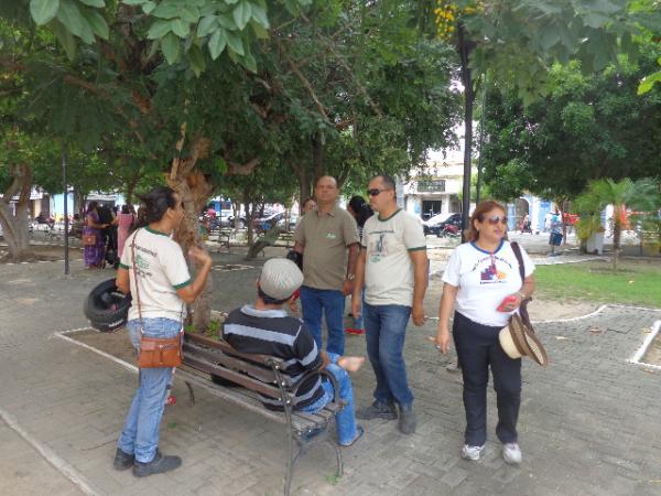 Agentes de Sa&uacute;de e de Combate &agrave;s Endemias realizam paralisa&ccedil;&atilde;o em Floriano.(Imagem:FlorianoNews)