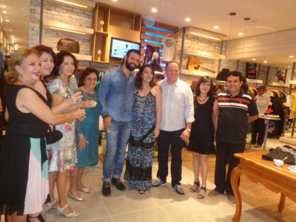Grife Colcci inaugura loja em Floriano