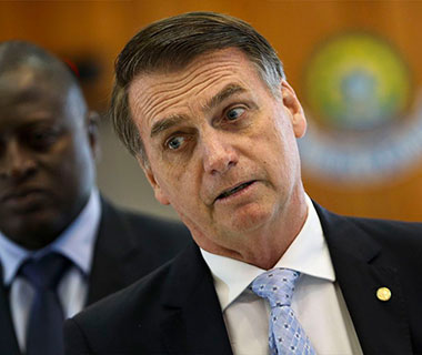 Bolsonaro quer abrir caixa-preta do PSL para "honrar bandeira"