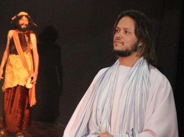Ator Rithelly Moura fala sobre preparação para interpretar Jesus Cristo.(Imagem:Catarina Costa/G1 PI)