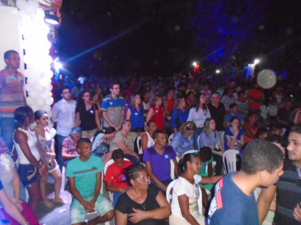 Em grande ato de filia&ccedil;&atilde;o, PDT lan&ccedil;a George Everson como pr&eacute;-candidato a prefeito de Floriano.(Imagem:FlorianoNews)