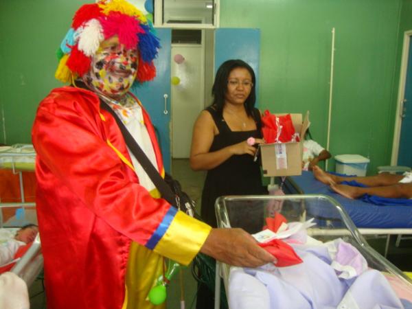 At&eacute; os rec&eacute;m-nascidos ganharam presentes(Imagem:reda&ccedil;&atilde;o)