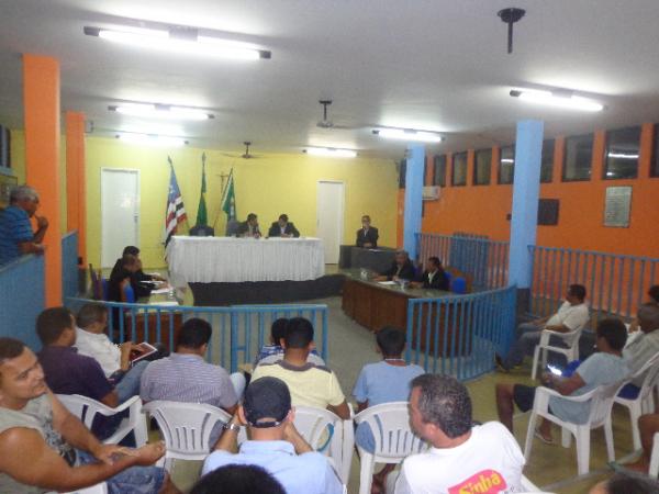 Com galeria lotada C&acirc;mara Municipal de Bar&atilde;o de Graja&uacute; realiza Sess&atilde;o Ordin&aacute;ria.(Imagem:FlorianoNews)