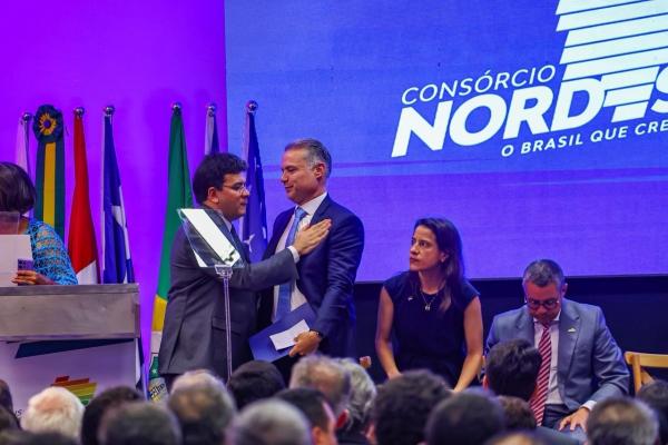 Na posse do novo presidente do Consórcio Nordeste, Rafael Fonteles defende mais acesso ao crédito e recursos para segurança pública(Imagem:Geirlys Silva)