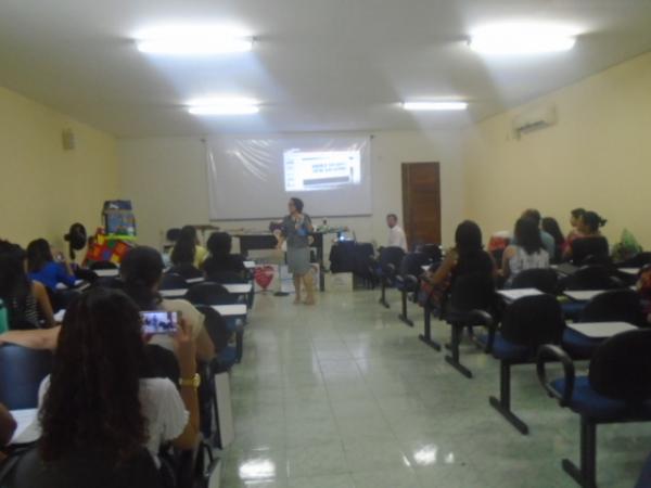 Professores participam de capacitação para o Ministério com crianças.(Imagem:FlorianoNews)