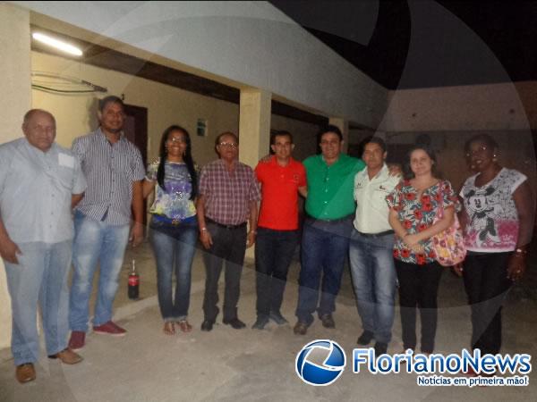 L&iacute;der Pol&iacute;tico Almir Reis dialogou com representantes dos bairros em reuni&atilde;o CONSAMF.(Imagem:FlorianoNews)