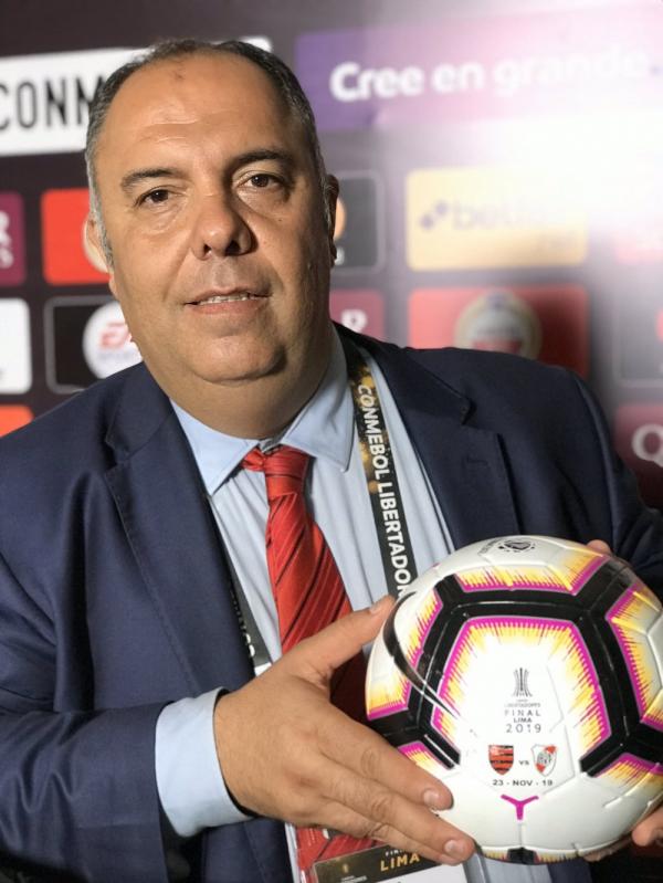 Gelo no sangue e bola na estante! Marcos Braz avalia situação de Gabigol, futuro de Jesus e passa a