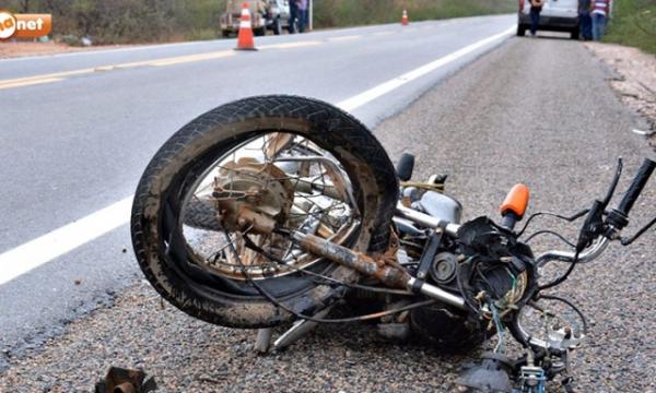 Motociclista de 44 anos morre em colisão frontal na BR 407.(Imagem:Cidadesnanet)
