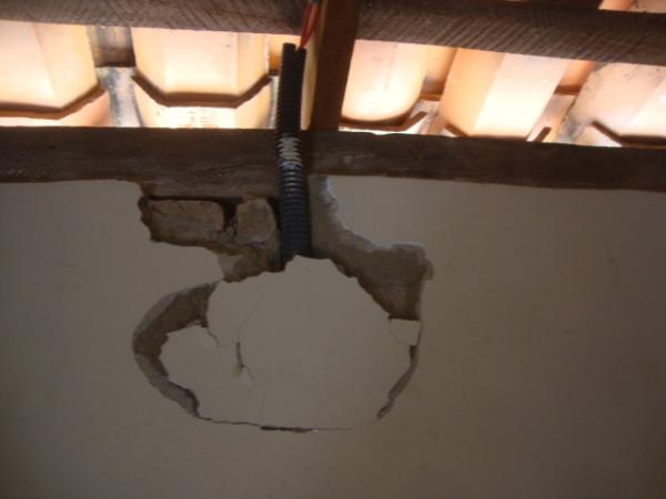 Estrutura da casa abalada(Imagem:reda&ccedil;&atilde;o)