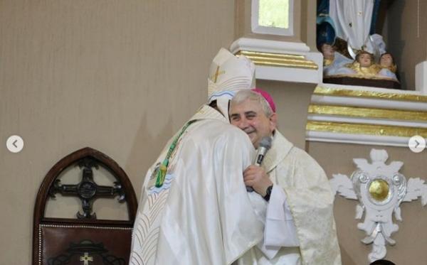 Dom Edivalter Andrade encerra capítulo na Diocese de Floriano com emocionante celebração de envio.(Imagem:Reprodução/Instagram)