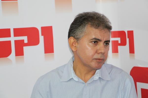 Prefeito Paulo Martins;(Imagem:B&aacute;rbara Rodrigues / GP1)
