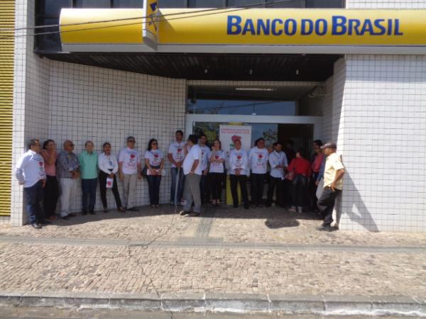 Bancários iniciam campanha salarial com manifestação em Floriano.(Imagem:FlorinoNews)