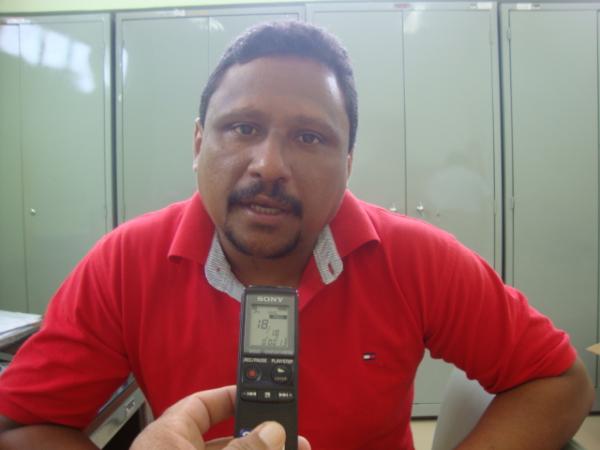 Acilon da Silva - Centro de Zoonoses(Imagem:reda&ccedil;&atilde;o)