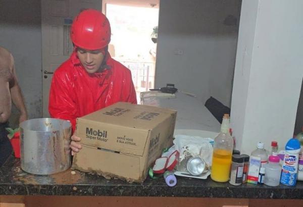 Corpo de Bombeiros atende moradores atingidos pelas fortes chuvas em Picos.(Imagem:Divulgação)