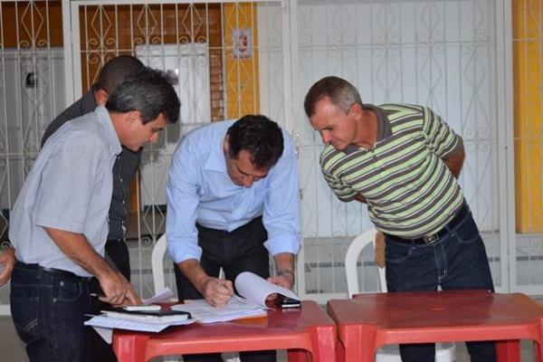 Assinado Termo de Ajuste de Conduta entre permissionários e prefeitura