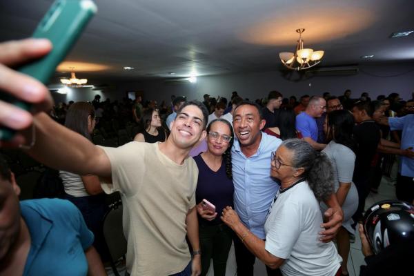 ?O povo não aceita mais 25 anos do mesmo grupo político?, diz Joel em reunião na zona Sul de Teresina(Imagem:Ascom)