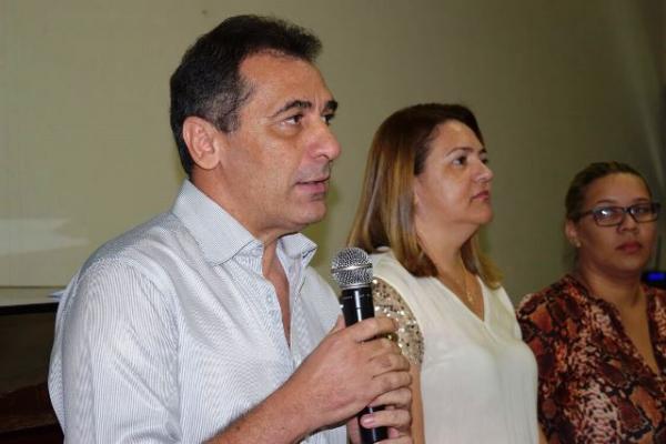 Prefeitura de Floriano faz entrega de balanças aos Agentes Comunitários de Saúde.(Imagem:Secom)