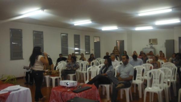 Encontro reúne Secretários de Educação de vários municípios em Floriano.(Imagem:FlorianoNews)